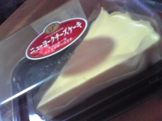 コンビニケーキ。