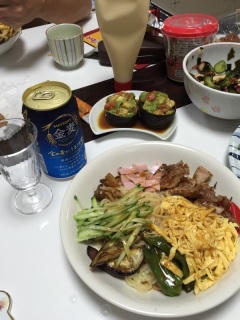 土曜は