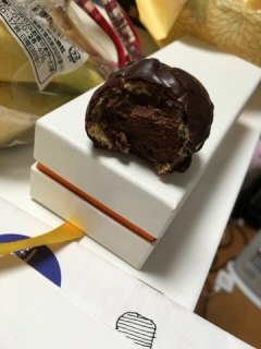 チョコシューに