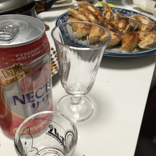 �����